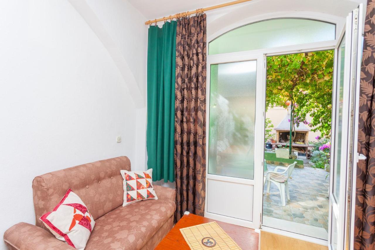 Green Garden Rooms & Apartments Makarska Exteriör bild